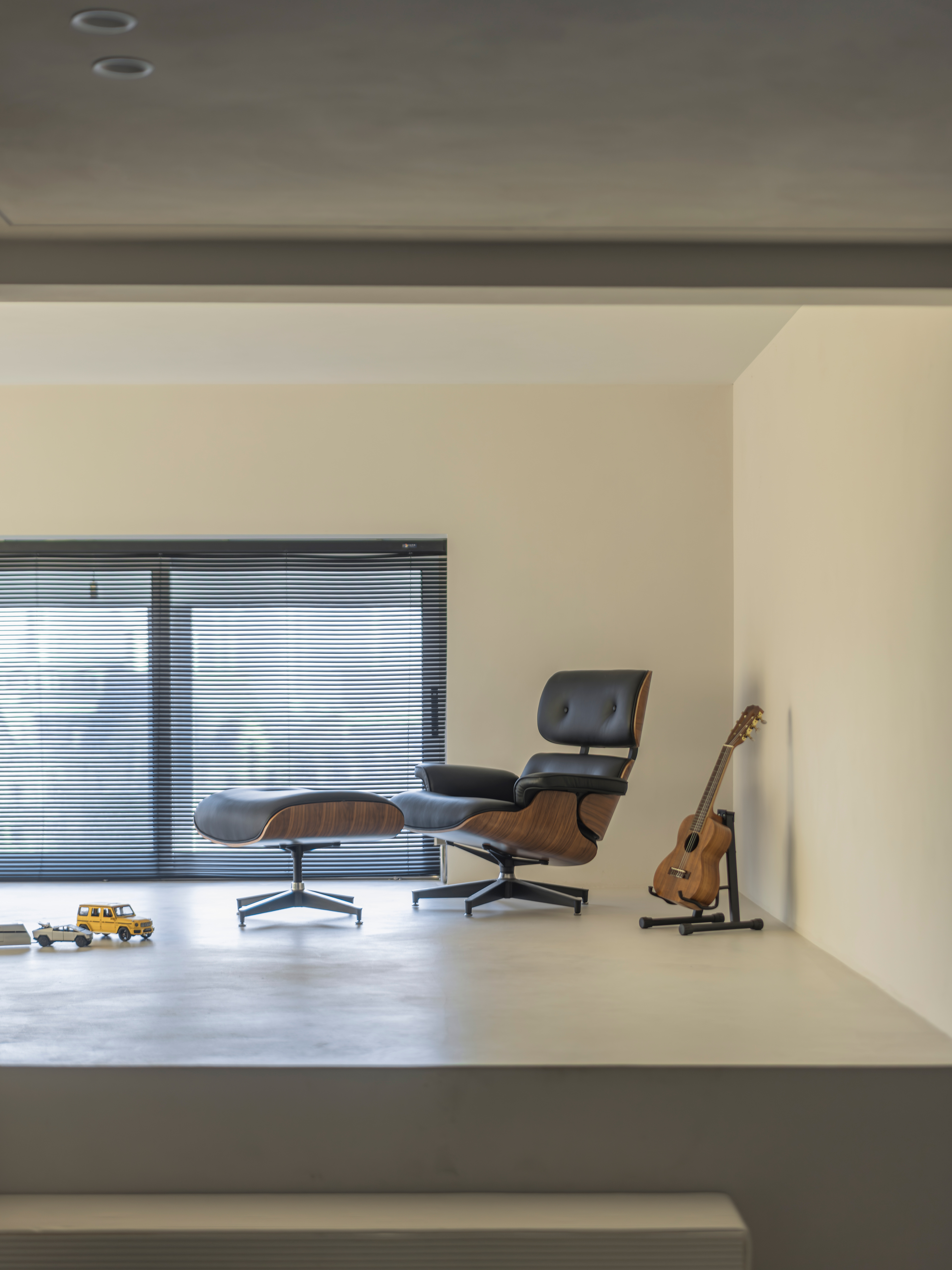 Arm Chairs